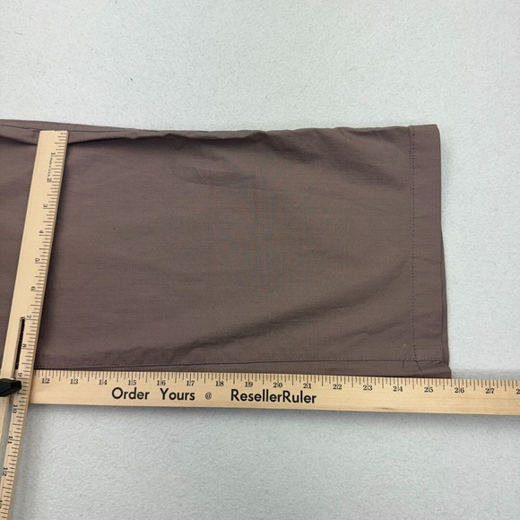 Vuori Women's Organic Stretch Ripstop Wide Leg Pants - Morel Grey - Picture 8 of 10